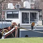 Houseboat Amsterdam