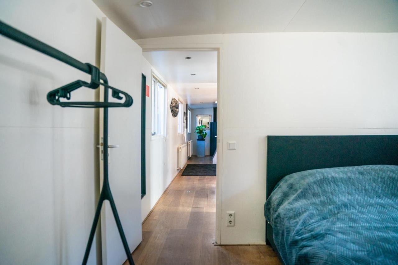 Bed & Breakfast Houseboat Amsterdam
